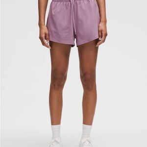 Lululemon Pace Rival High-Rise Short 3"
Lavender Lux